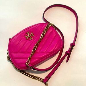 Tory Burch Kira Chevron Small Camera Bag